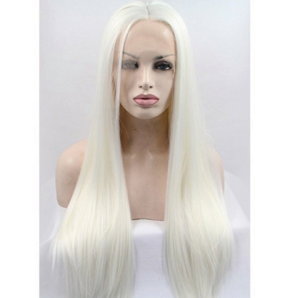 💕Kathia WHITE BLONDE  24”
LACEFRONT WIG 💕 NEW